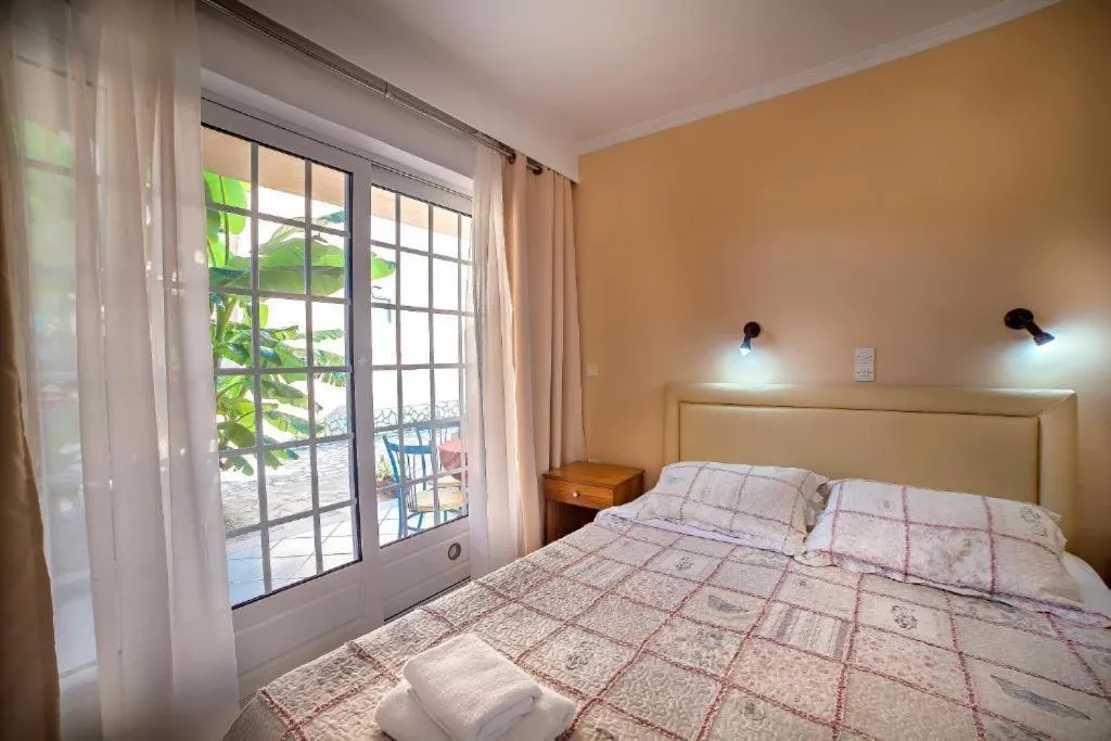 STUDIO WITH DOUBLE BED Room, Abc Sweet Home, Corfu