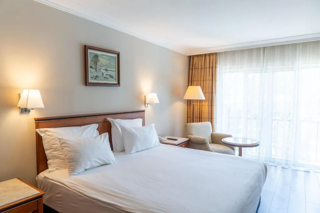 SUITE QUEEN SIZE BED Room, IC Hotels Airport, Antalya