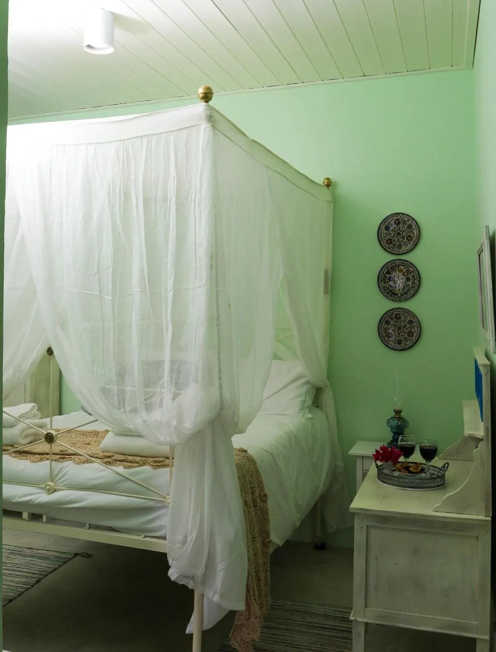 Room, To Konatzi Tis Marikkas Tzie Tou Yianni, Cyprus