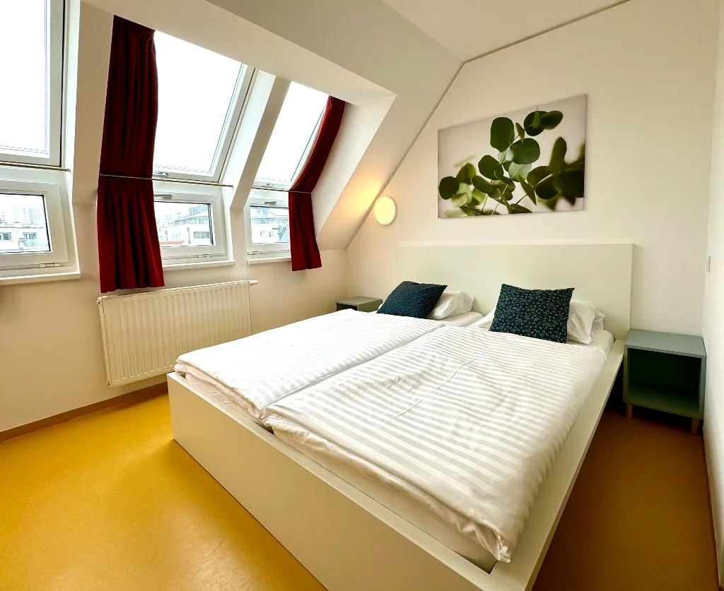 APARTMENT ONE BEDROOM ONE BATHROOM Room, a&t Hostel Wien, Vienna