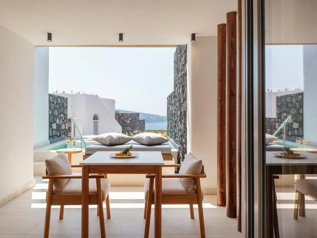 SUITE WITH PRIVATE POOL Room, Santo Pure Oia Suites and Villas, Santorini