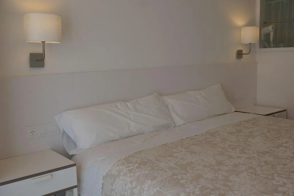 Room, Hostal Marina Cadaqués, Costa Brava