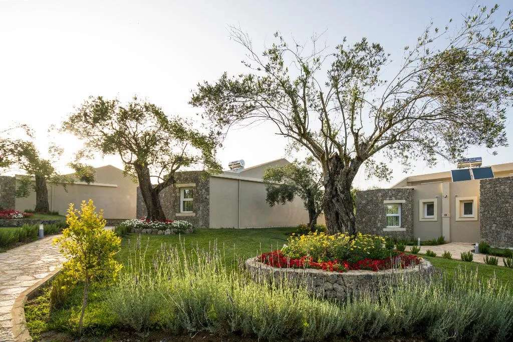 BUNGALOW CAPACITY 1 Room, Art Hotel Debono, Corfu