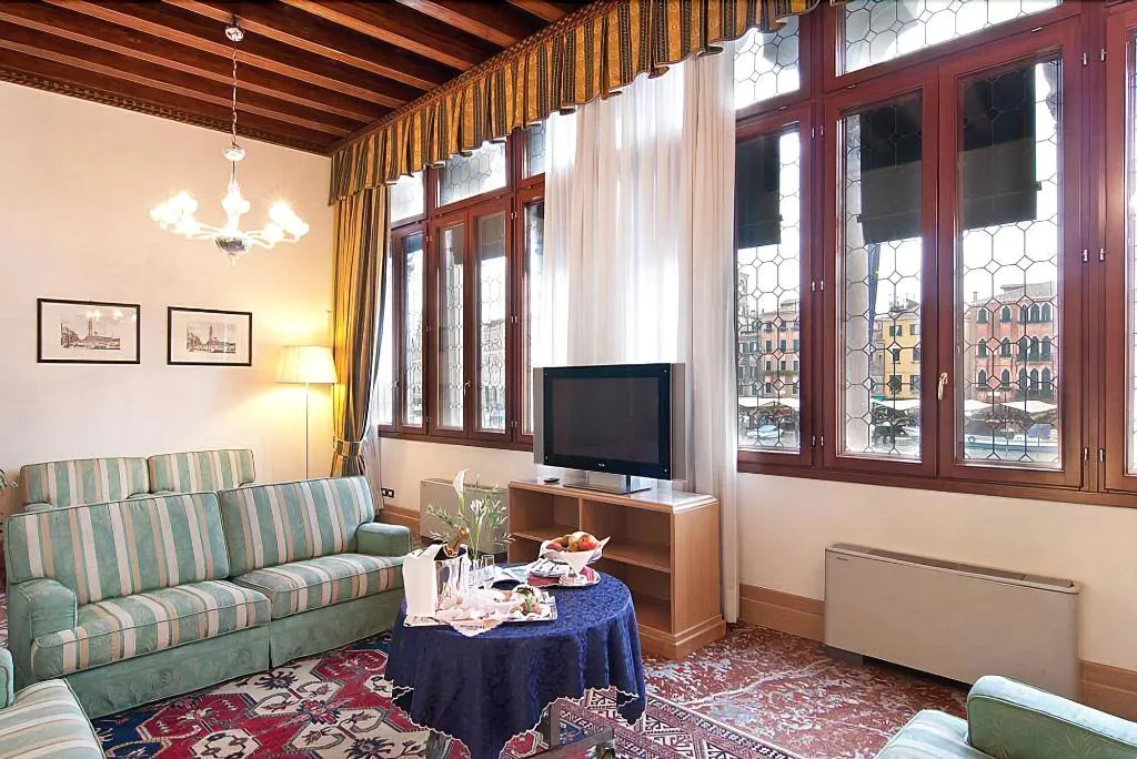 Lobby, Foscari Palace, Venice
