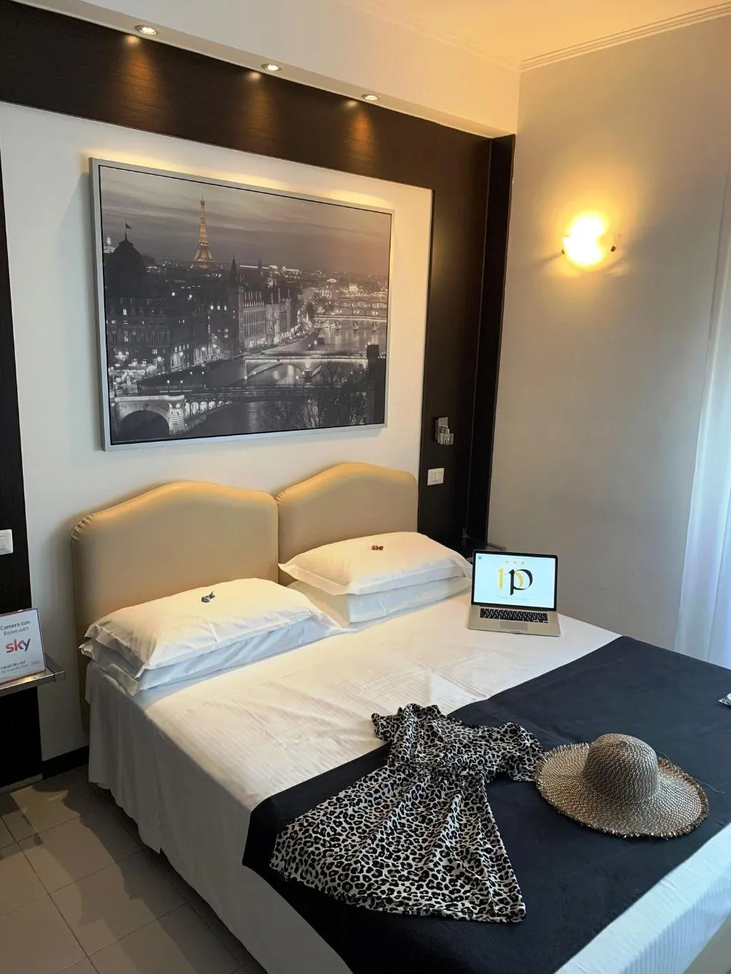 Room, Hotel Perugino, Milan
