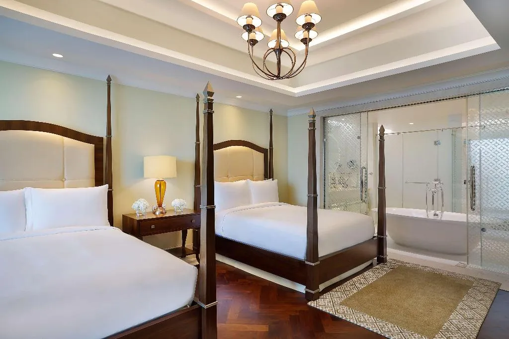 SUITE STANDARD Room, Waldorf Astoria Dubai Palm Jumeirah, Dubai