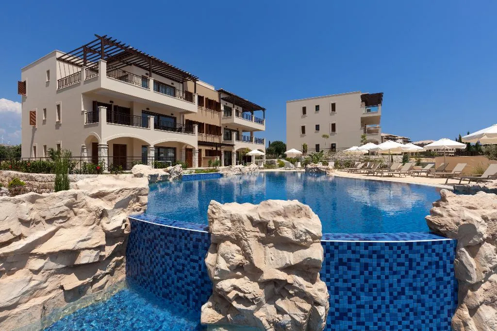 Pool, Aphrodite Hills Rentals Premium Serviced Apartment, Cyprus