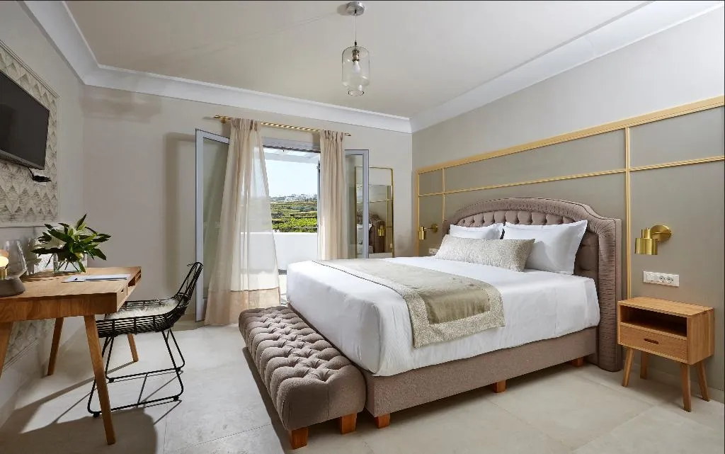 SUITE WITH PRIVATE POOL Room, De Sol Hotel & Spa, Santorini
