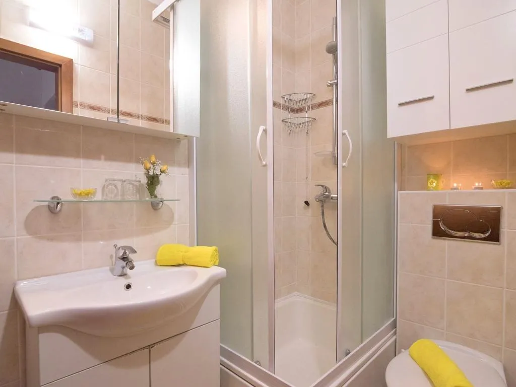 APARTMENT CAPACITY 4 Room, Apartments Iskra, Split