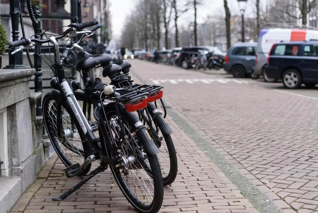 Sports and Entertainment, Canal House, Amsterdam