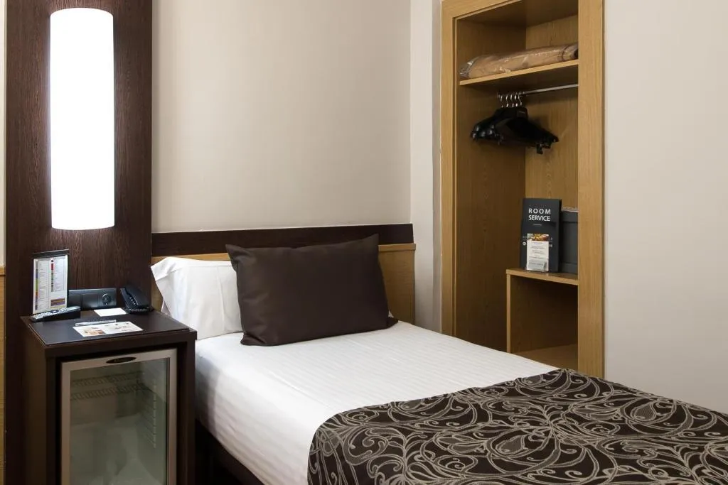 SINGLE STANDARD Room, Catalonia Atenas, Barcelona
