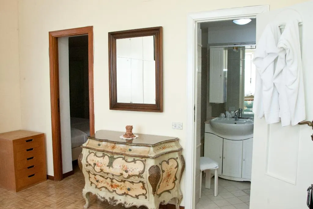 VILLA STANDARD Room, Maga Circe, Rome