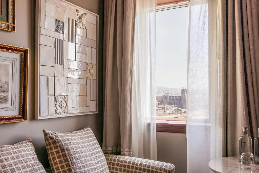 Double or Twin DELUXE Room, Hospes Infante Sagres, Porto