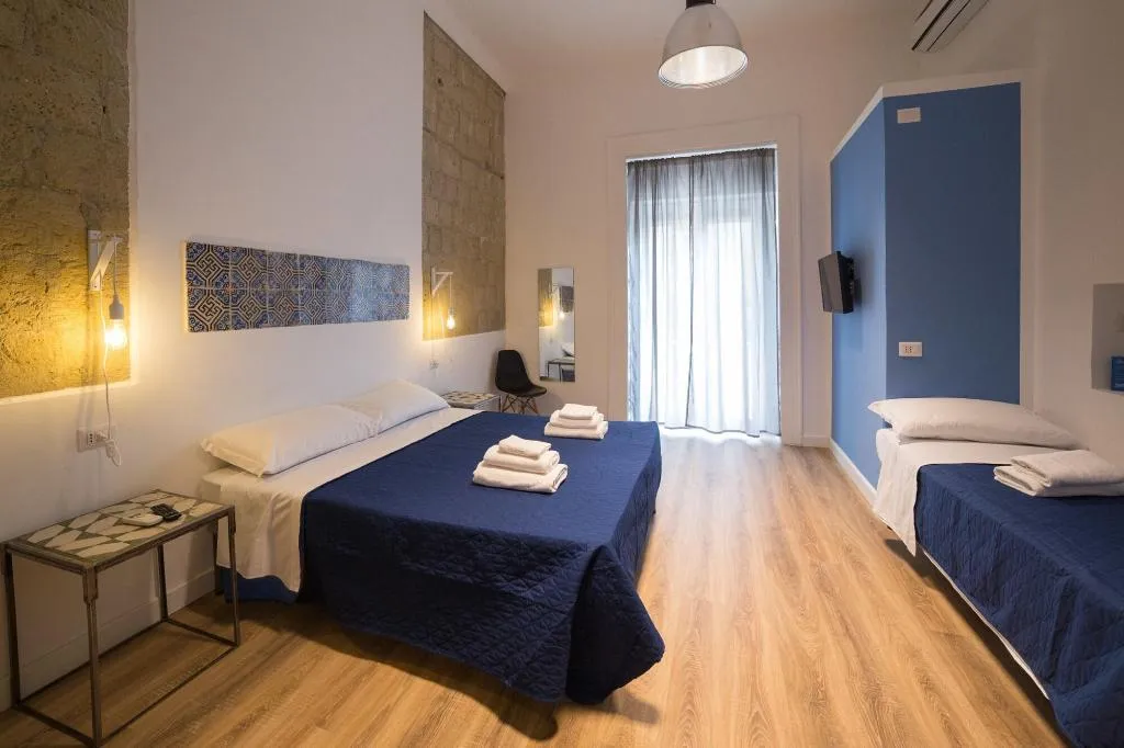 Room, Borgo Vergini Garden, Naples