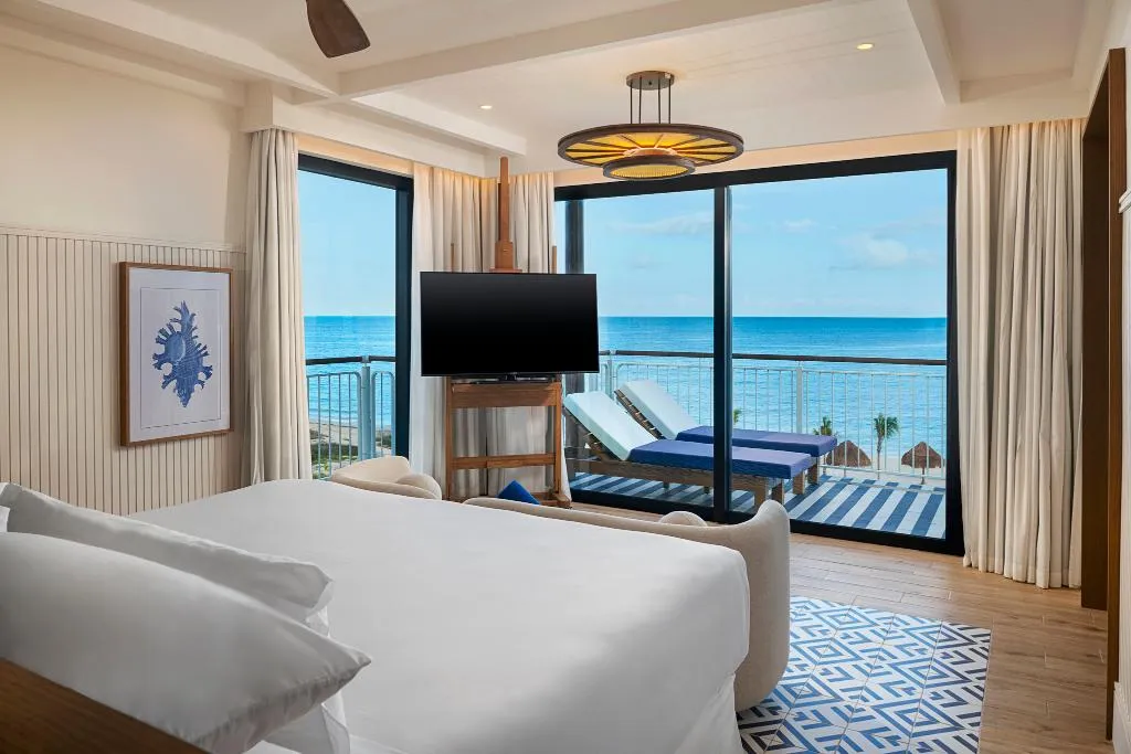 JUNIOR SUITE PREMIER OCEAN FRONT Room, Ocean Allure Costa Mujeres Adults Only All Incl, Cancun Area