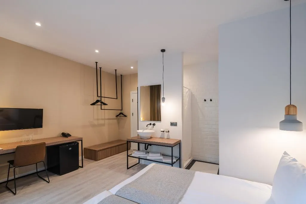 DOUBLE SINGLE USE STANDARD Room, Primorski Hotel, Varna