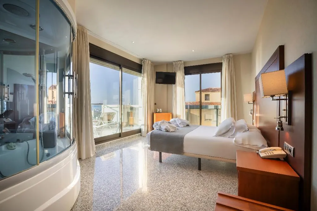 SUITE STANDARD Room, Moon Dreams CalaBahia, Costa Del Sol