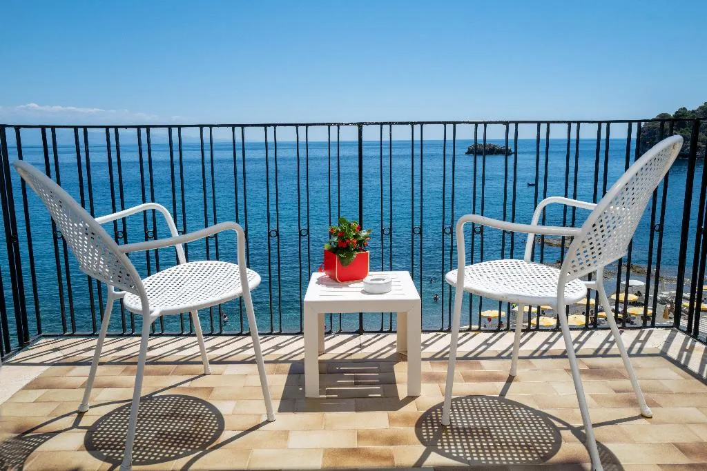 Double or Twin WITH BALCONY Room, Lido Mediterranee, Taormina