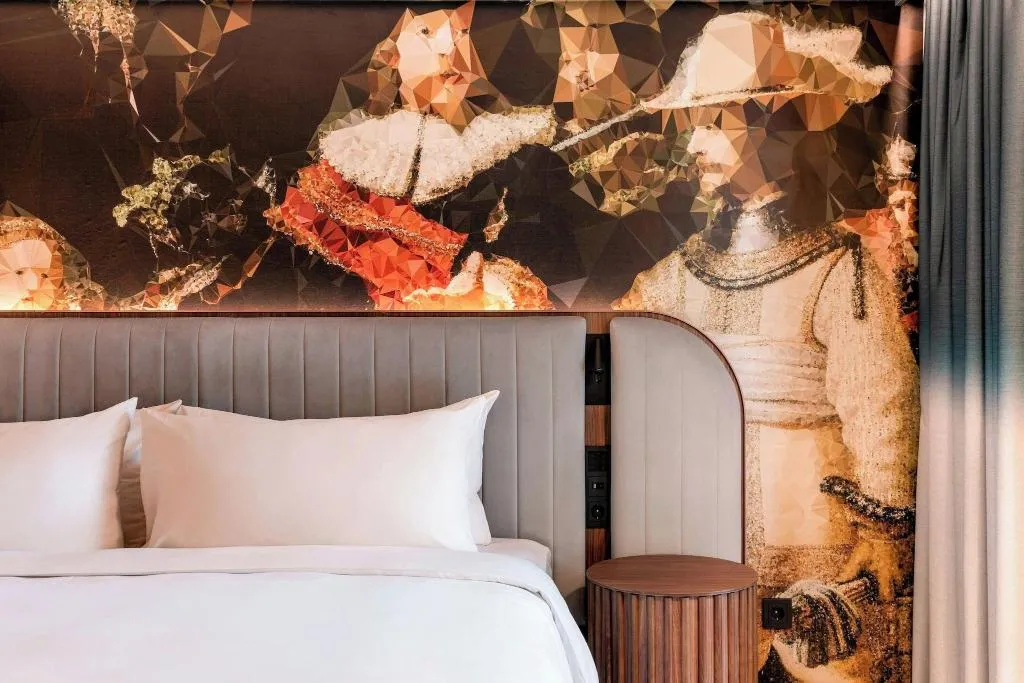 DOUBLE CLUB KING BED Room, Renaissance Amsterdam Hotel, Amsterdam