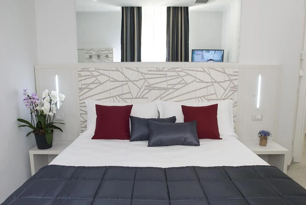 Room, Merulana Holidays, Naples