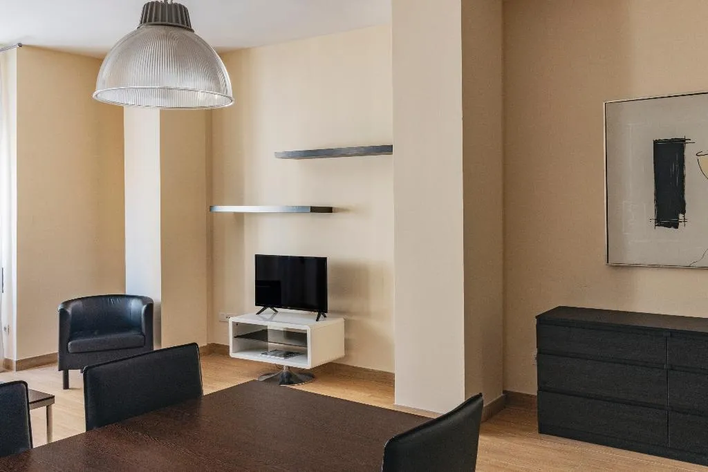 APARTMENT EXECUTIVE Room, Barcelona Apartment Villarroel, Barcelona