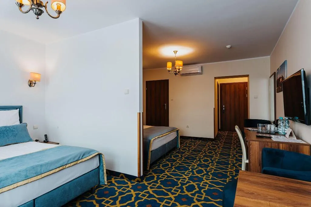 FAMILY ROOM TWO DOUBLE BEDS Room, Jan, Krakow