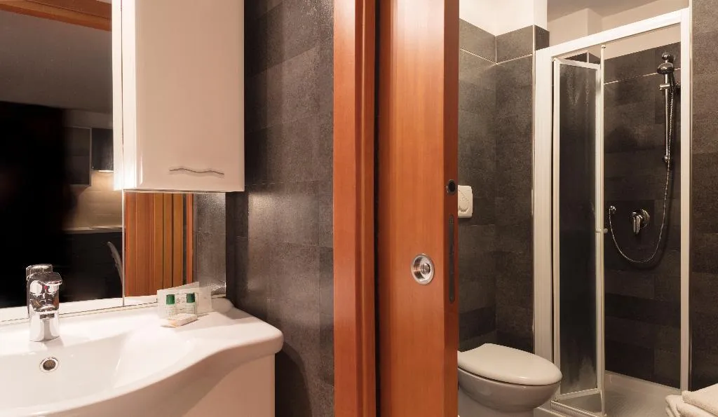 APARTMENT CAPACITY 2 ONE BEDROOM Room, Appartamenti Commercio & Pellegrino, Venice
