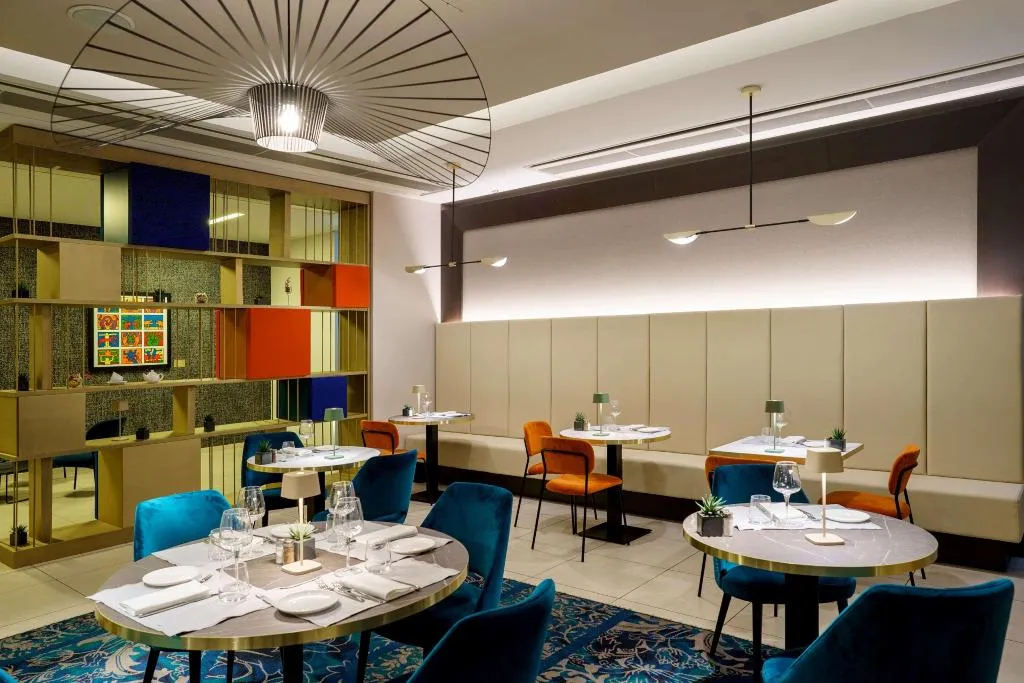 Restaurant, Doubletree by Hilton Milan Malpensa Solbiate Olona, Milan