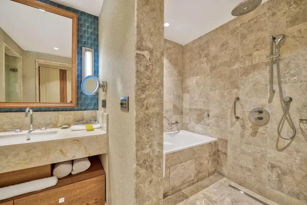 DOUBLE LAKE VIEW Room, Hilton Dalaman Sarigerme Resort and Spa, Dalaman
