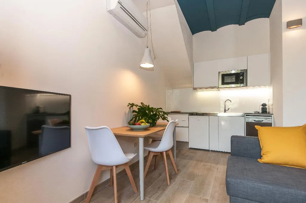 APARTMENT ONE BEDROOM Room, Eco Grus Apartaments, Barcelona