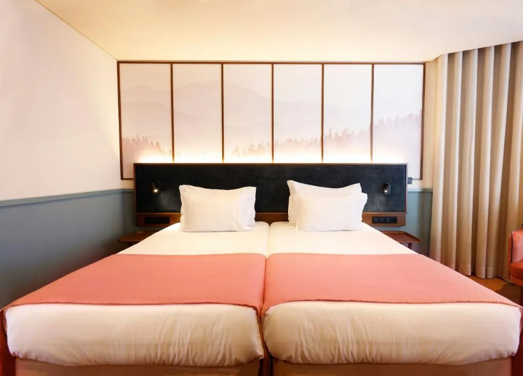 Double or Twin STANDARD Room, Montebelo Viseu Congress Hotel, Porto