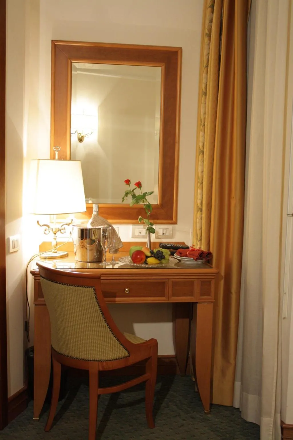 SINGLE CLASSIC Room, Sunrise, Rome