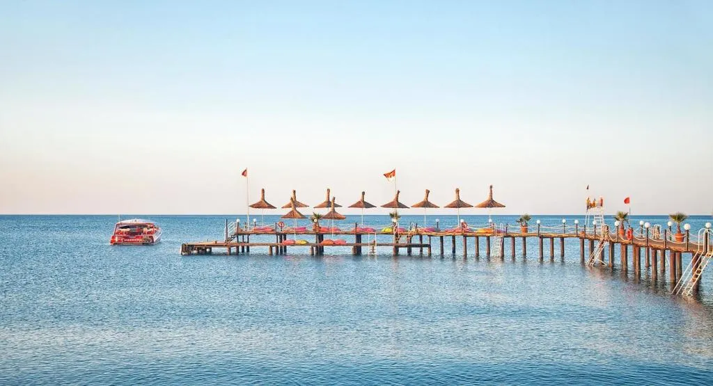 Beach, Kremlin Palace, Antalya