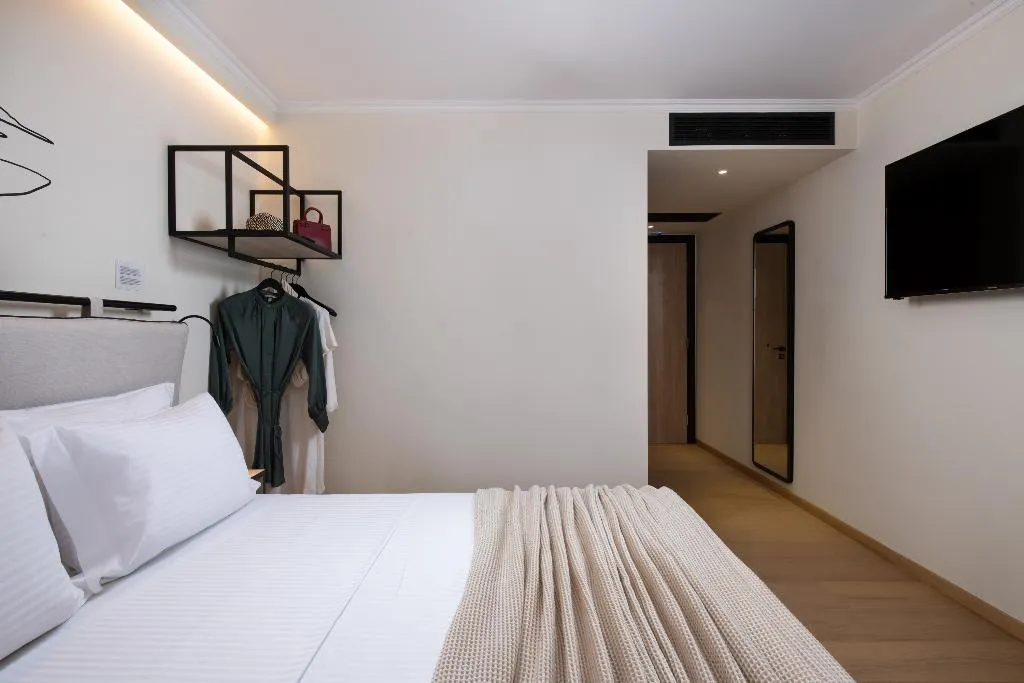 DOUBLE SUPERIOR Room, Epoch House & The Orange Shop Adults Only, Kalamata