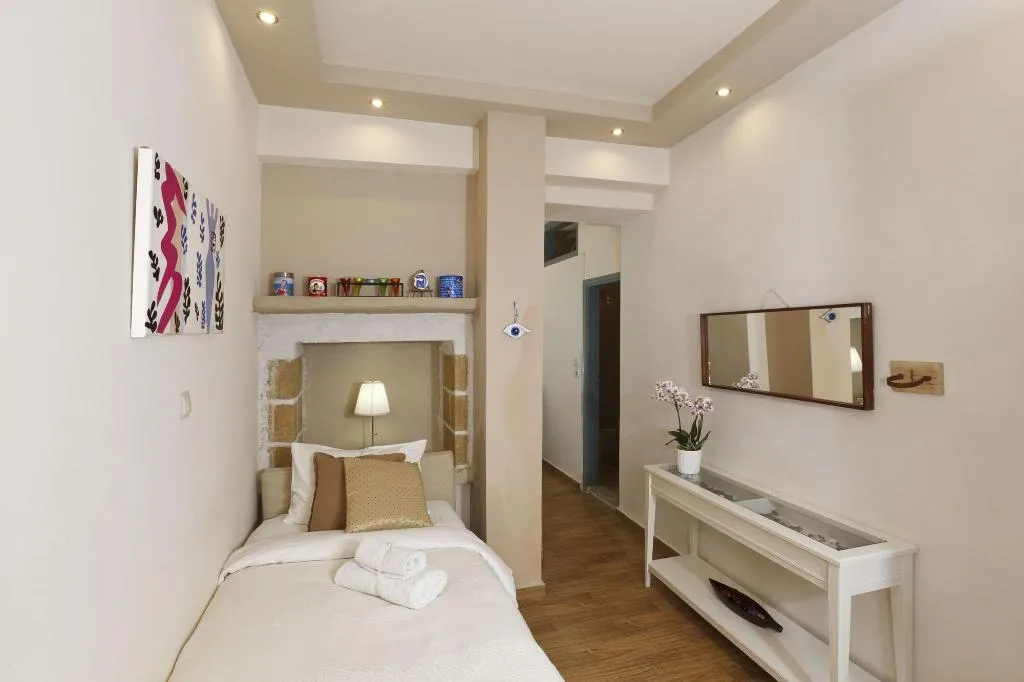 Room, Casa Antica, Rhodes