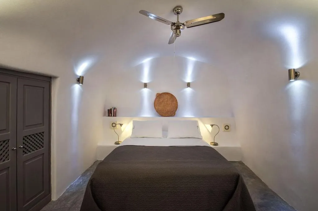 Room, Theodora Suites - Adults Only, Santorini