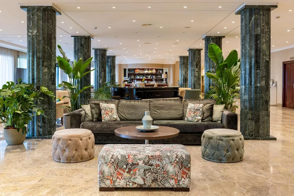 Lobby, Santos Nixe Palace, Majorca
