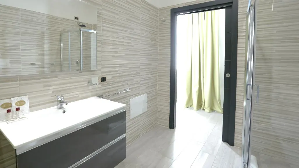 DOUBLE DELUXE Room, Ecumano Space, Naples