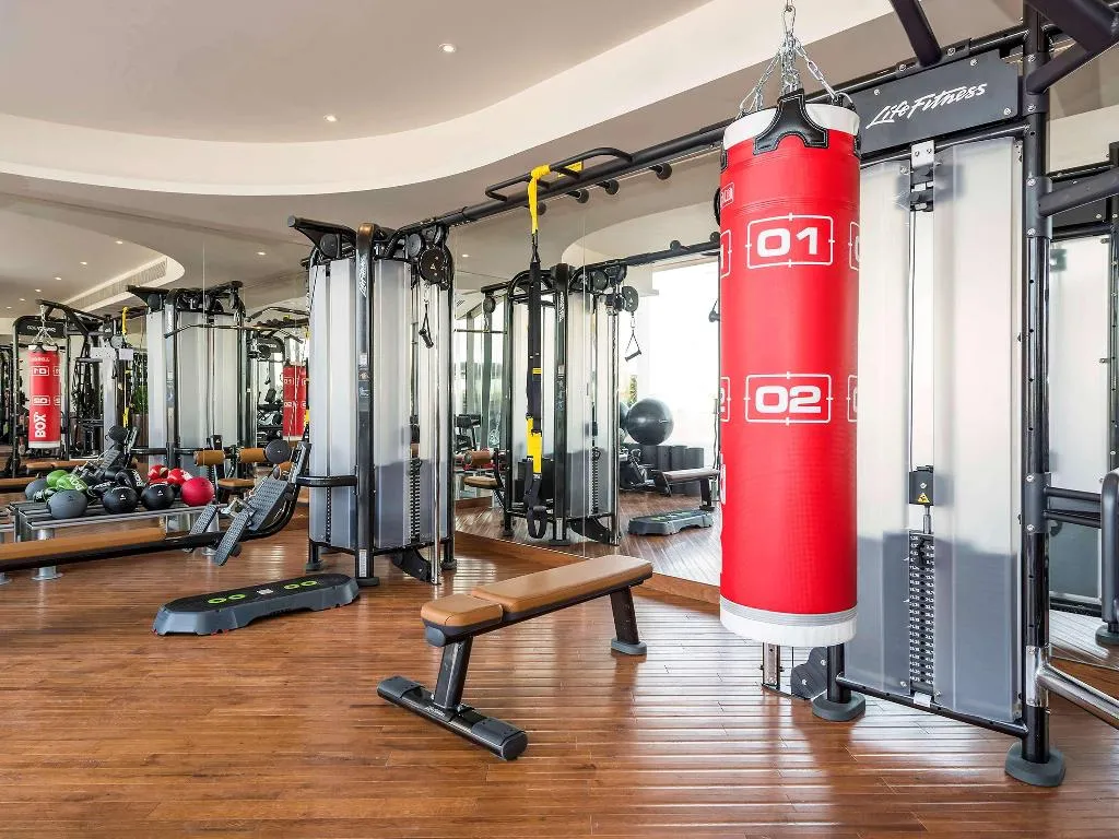 Sports and Entertainment, The Retreat Palm Dubai MGallery by Sofitel, Dubai