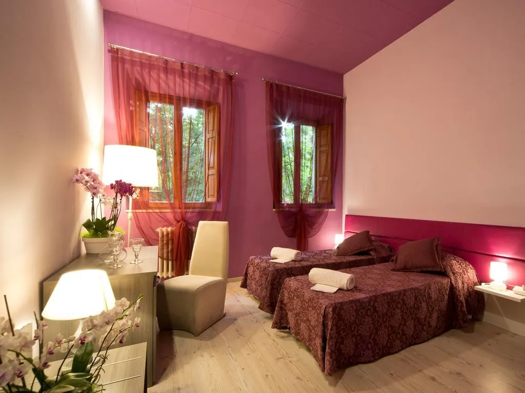 DOUBLE CLASSIC Room, Palazzo Renieri, Florence