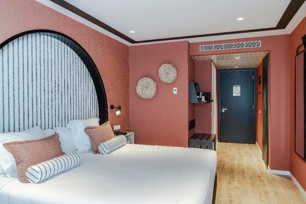 Double or Twin CLASSIC Room, Vincci Bonjardim, Porto