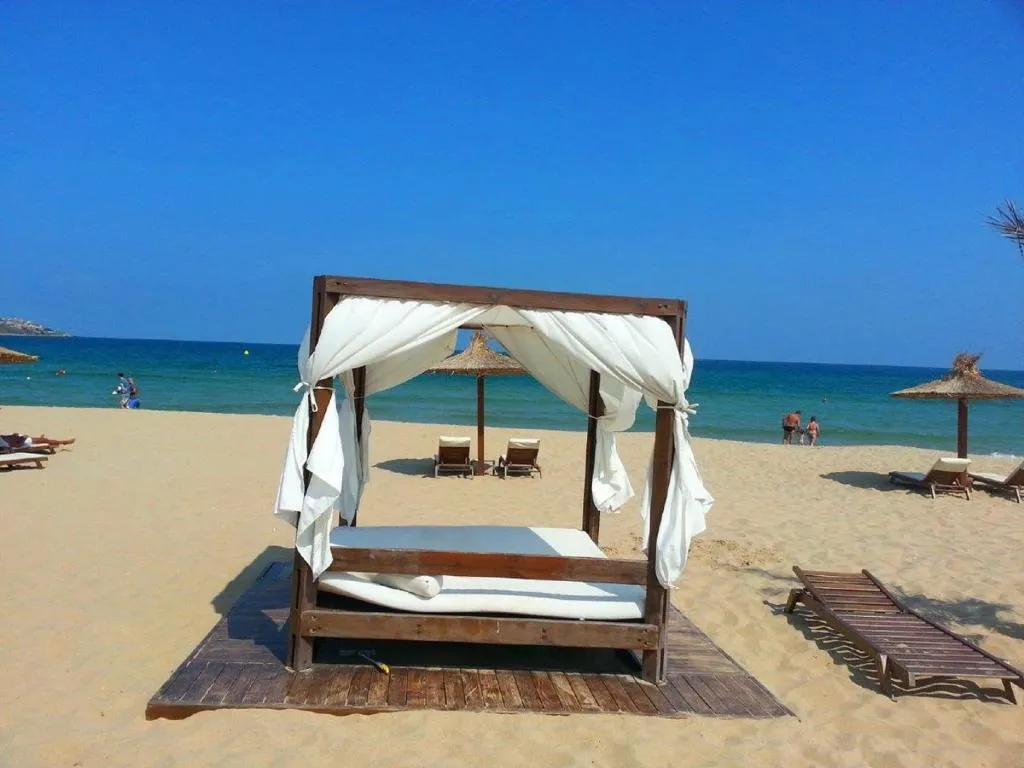 Beach, Menada Tarsis Apartments, Bourgas