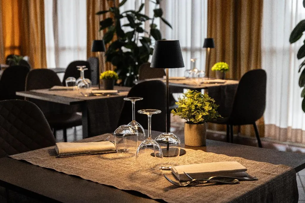 Restaurant, Mirage, Florence