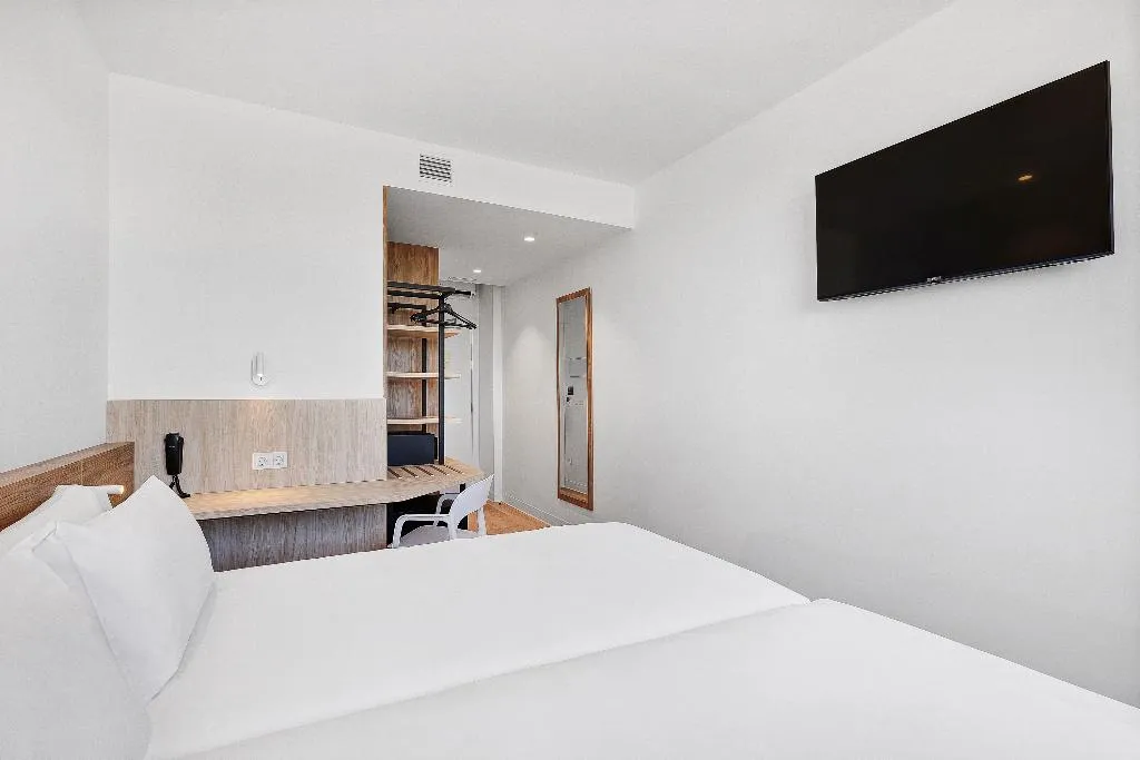 TWIN STANDARD Room, B&b Hotel Madrid Fuenlabrada Retail Park, Madrid