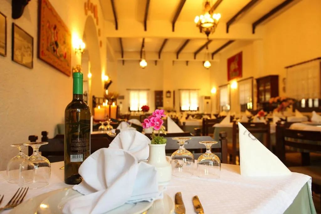 Restaurant, Prince Stafylos, Skiathos