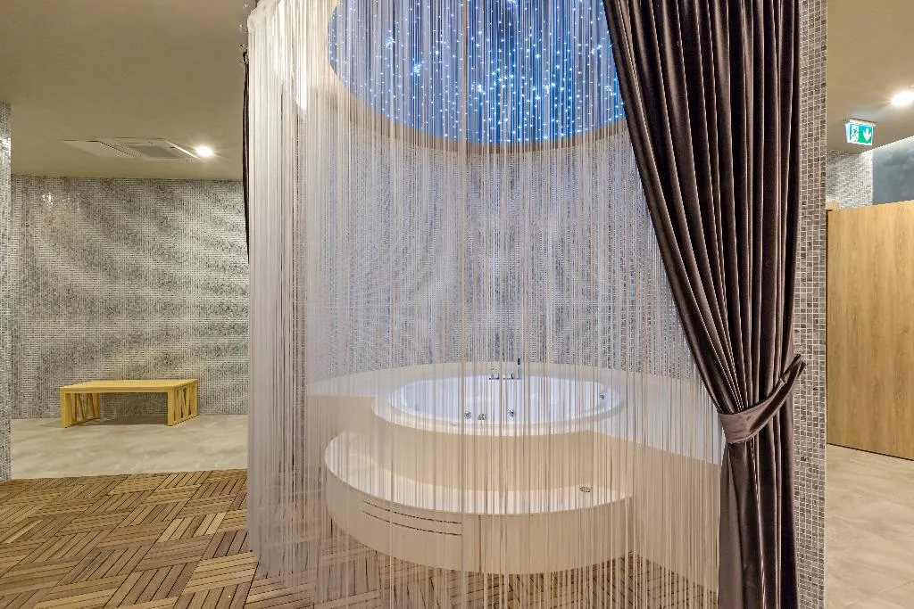 Sports and Entertainment, Royal Seginus, Antalya