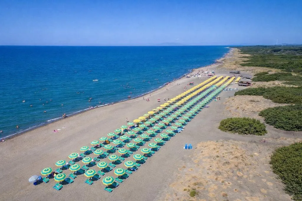 Beach, Hotiday Montalto Marina, Rome