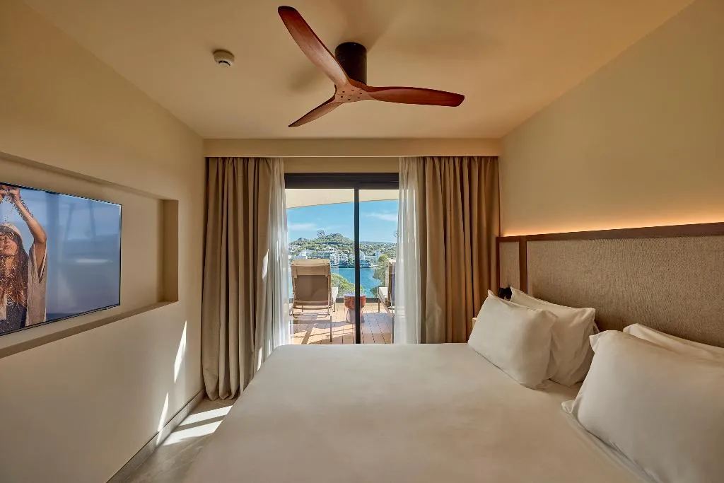 JUNIOR SUITE STANDARD Room, Purobeach Resort Santa Ponsa, Majorca