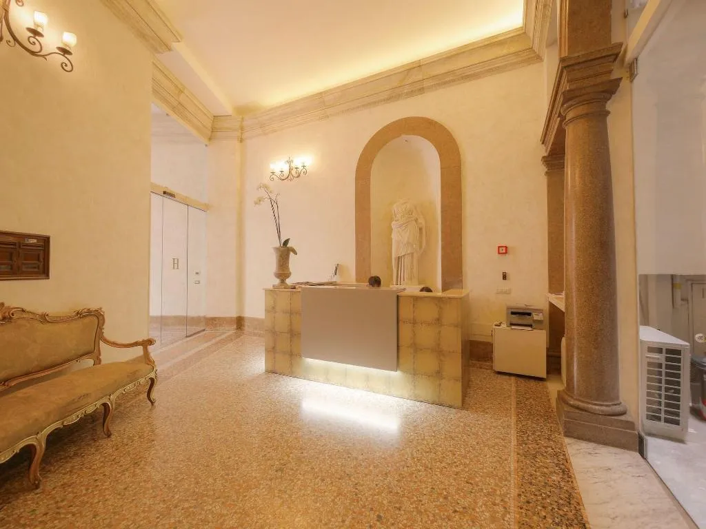 Lobby, Antica Dimora Delle Cinque Lune, Rome