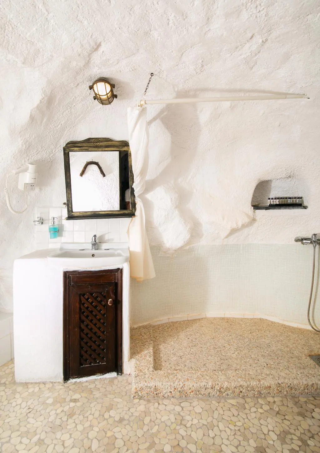 JUNIOR SUITE STANDARD Room, Alexander's Suites, Santorini